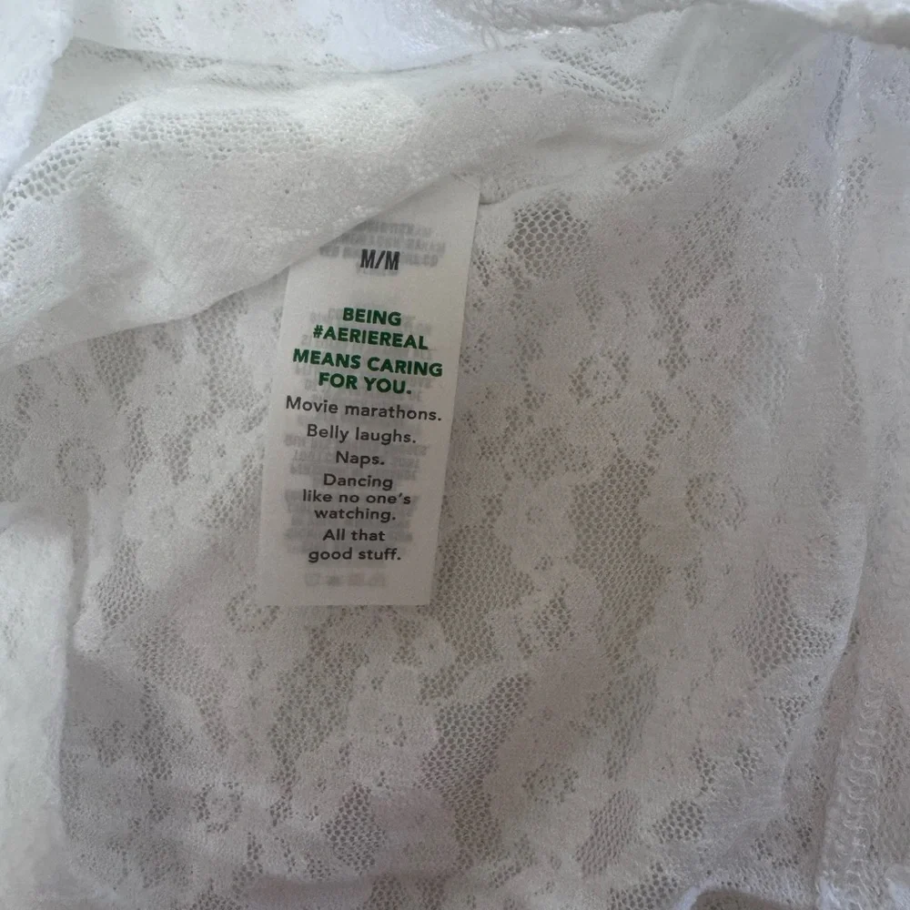 Aerie Vintage White Lace Short Sleeve size Medium, 90’s, Y2K, whimsy - Picture 3 of 4